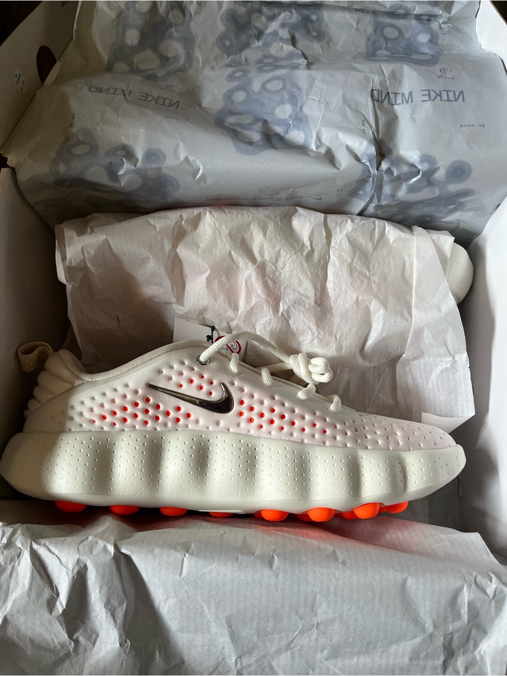 Nike Mind 002
